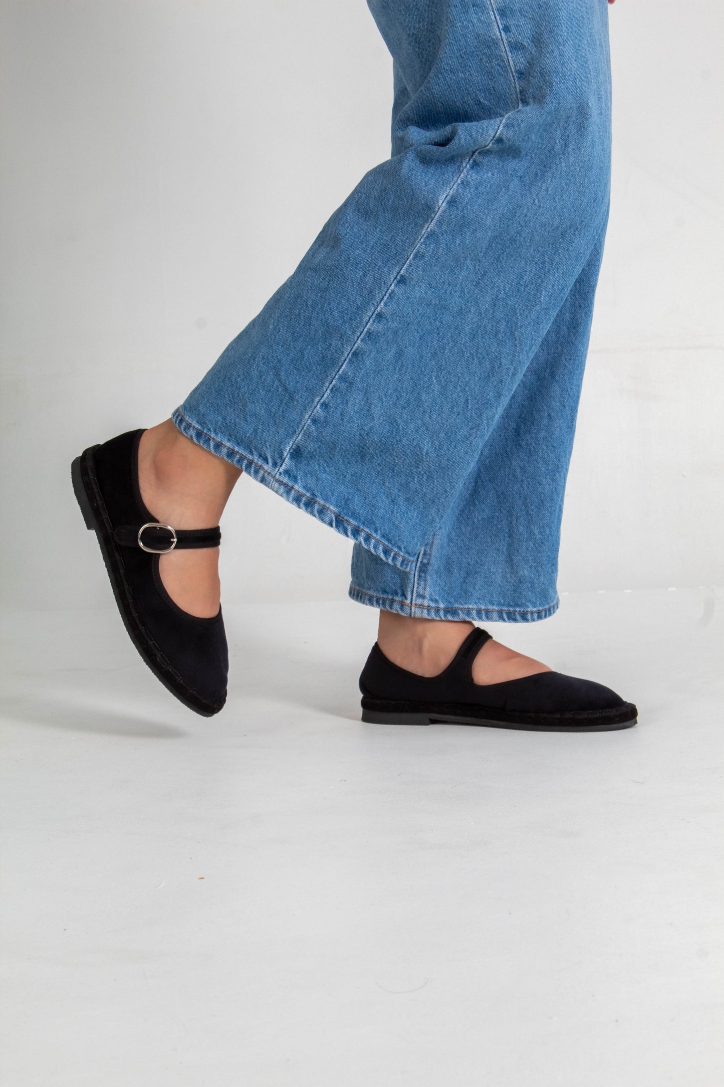 Azzura Black