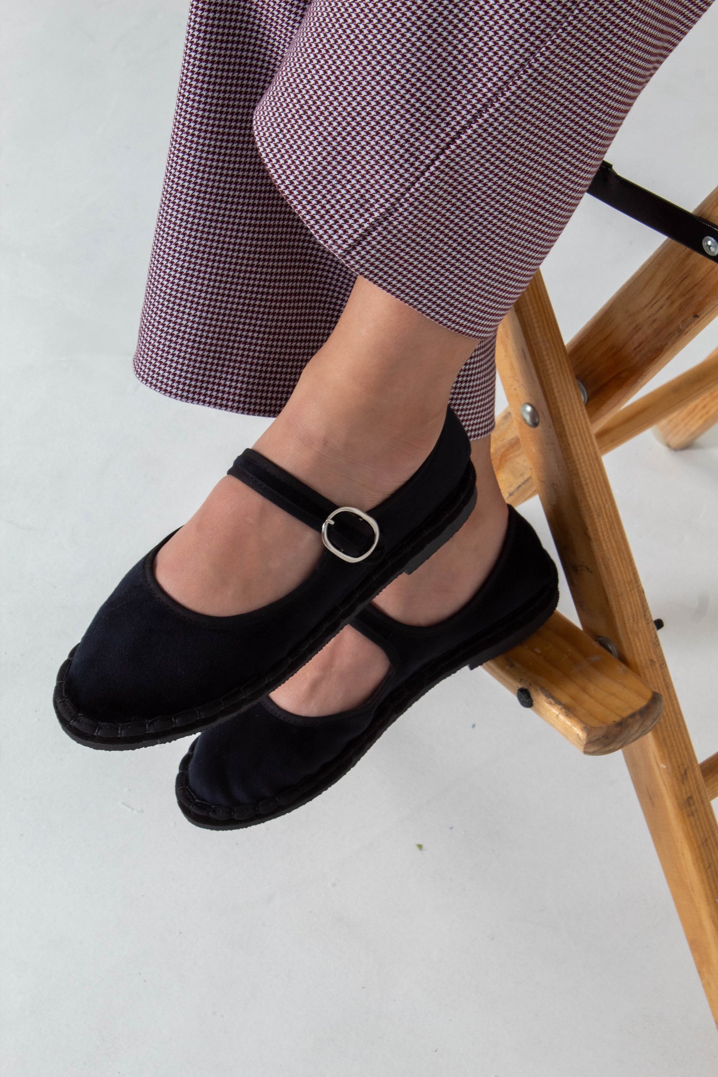 Azzura Black